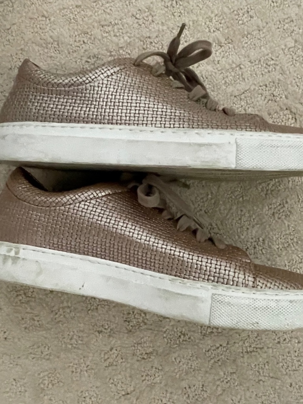 Aquatalia Avery Platinum embossed waterproof leather lace up sneakers size 7.5 - Picture 11 of 12